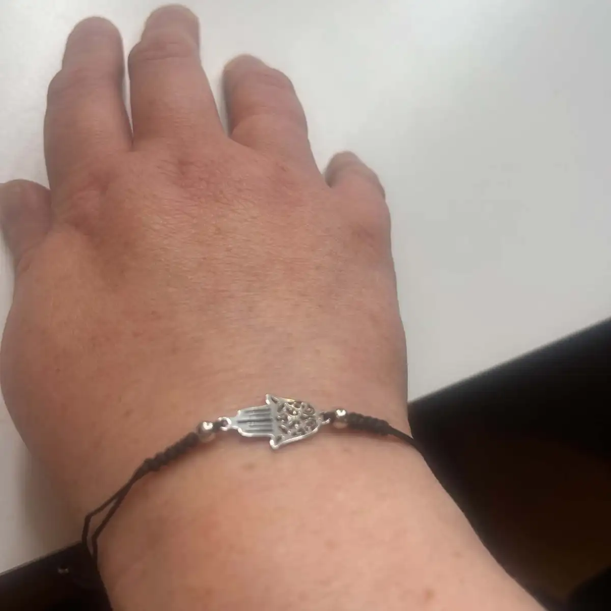 bracelet reglable avec corde (main de fatma)