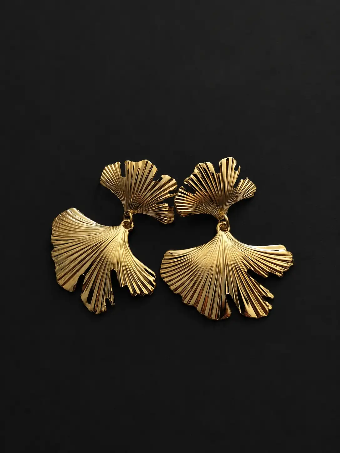 boucle d'oreil coquillage doré